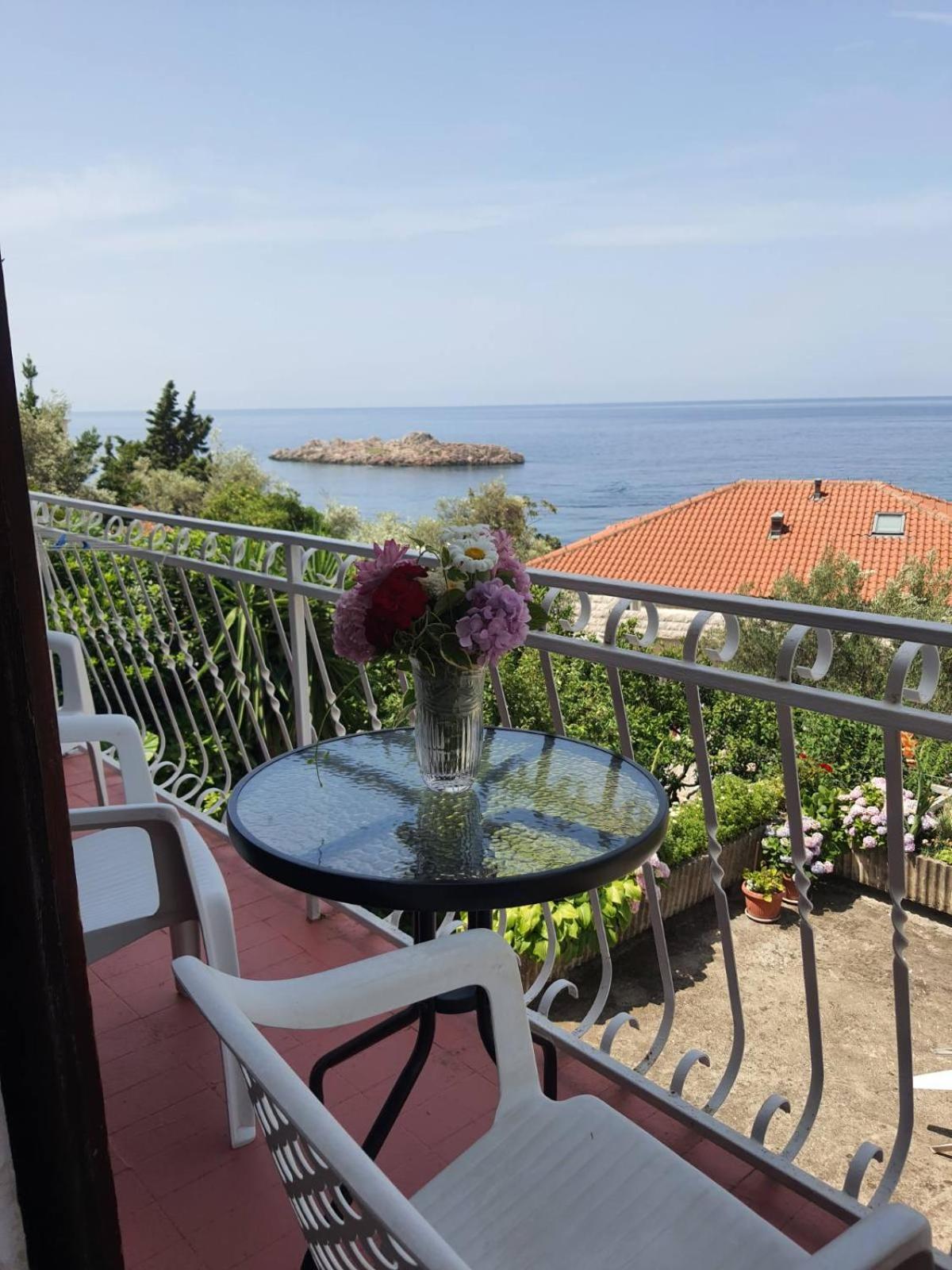 Apartments Andjus Sveti Stefan Esterno foto